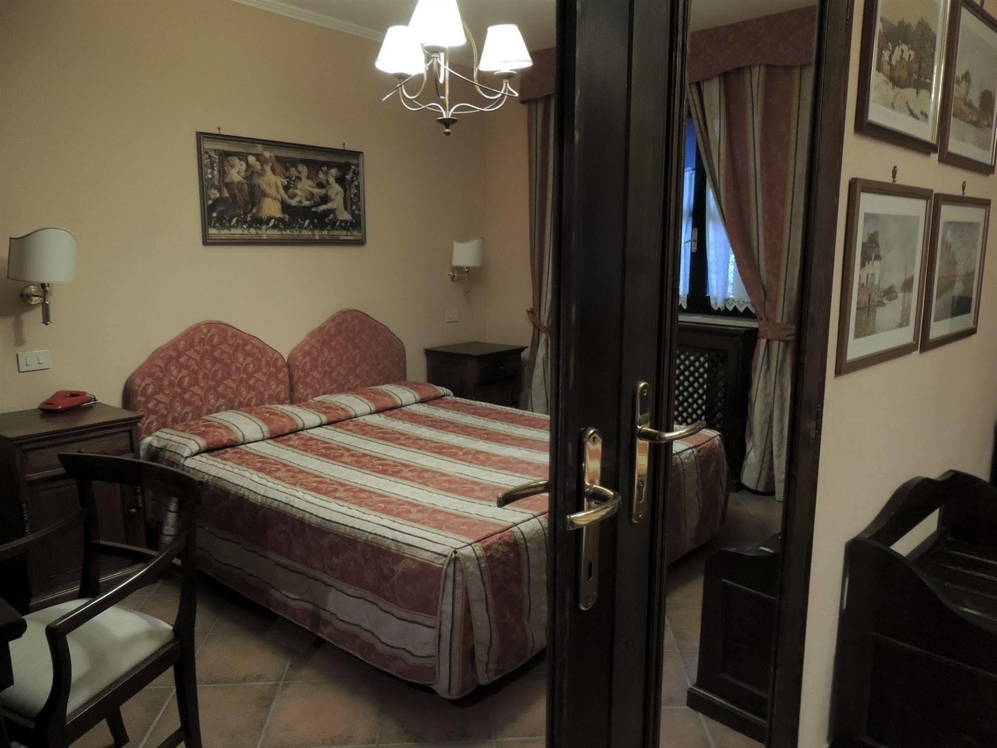 Willa Country Relais I Due Laghi Anguillara Sabazia Zewnętrze zdjęcie